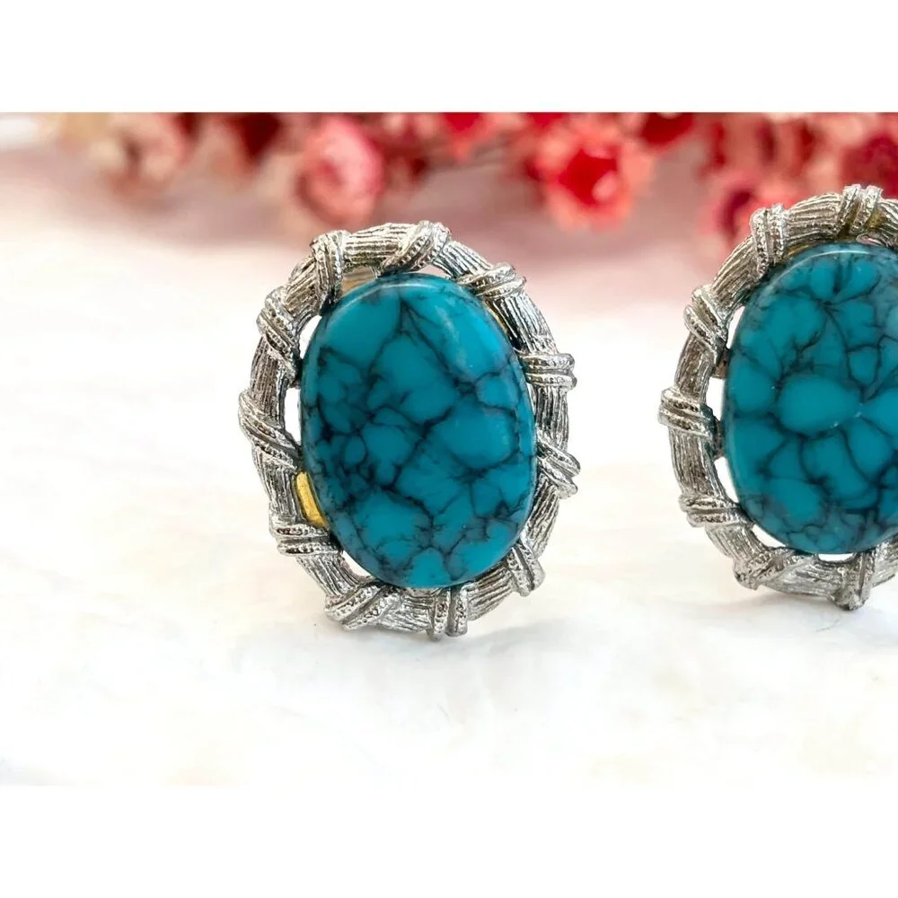Faux Turquoise Silver Toned 80's Style Retro Oval Shaped Vintage Cuff Links